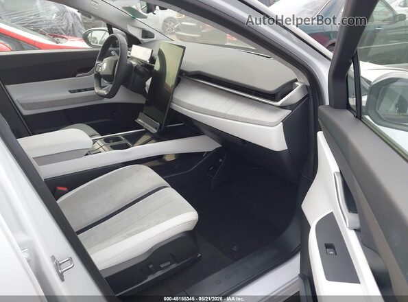 VCF1EBU27PG007154 2023 FISKER OCEAN White Սալոնի դիմացի տեսք