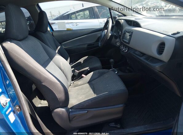 VNKJTUD33GA059790 2016 TOYOTA YARIS Синий Вид салона спереди