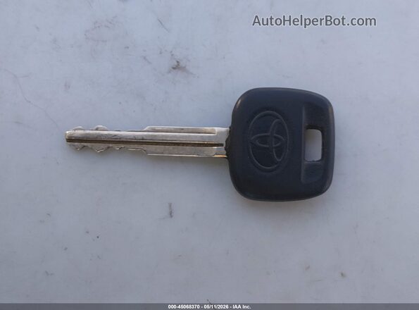 VNKJTUD33GA059790 2016 TOYOTA YARIS Синий Вид панели приборов
