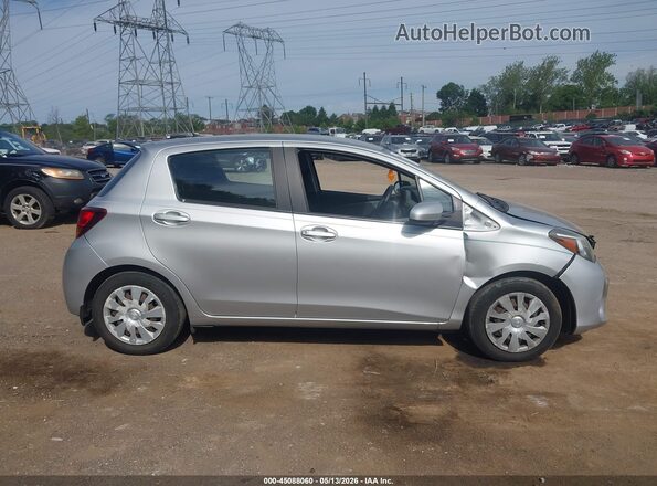 VNKKTUD32GA057856 2016 TOYOTA YARIS Silver Вид задньої частини салону