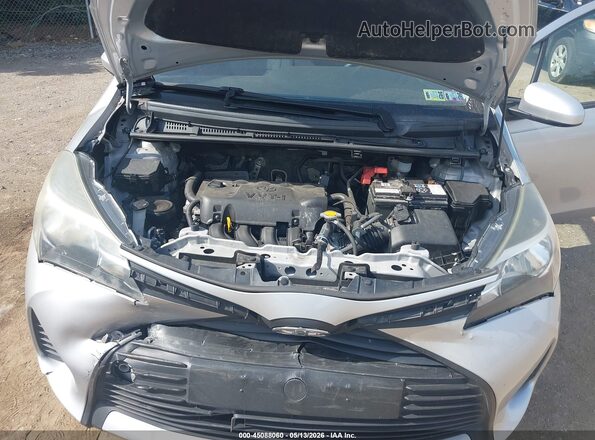 VNKKTUD32GA057856 2016 TOYOTA YARIS Silver Вид ззаду