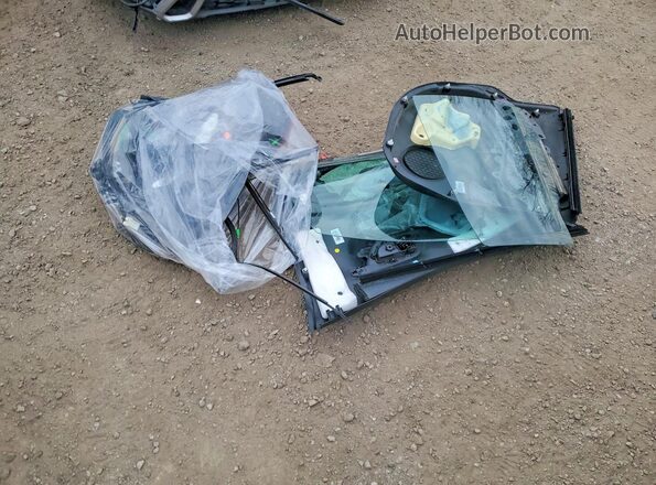 VNKKTUD32KA104053 2019 TOYOTA YARIS Silver Widok komory silnika