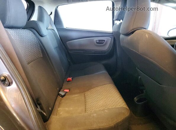 VNKKTUD34HA077446 2017 TOYOTA YARIS Gray 