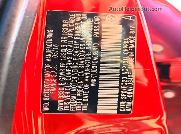 VNKKTUD37GA069310 2016 TOYOTA YARIS Red Widok komory silnika