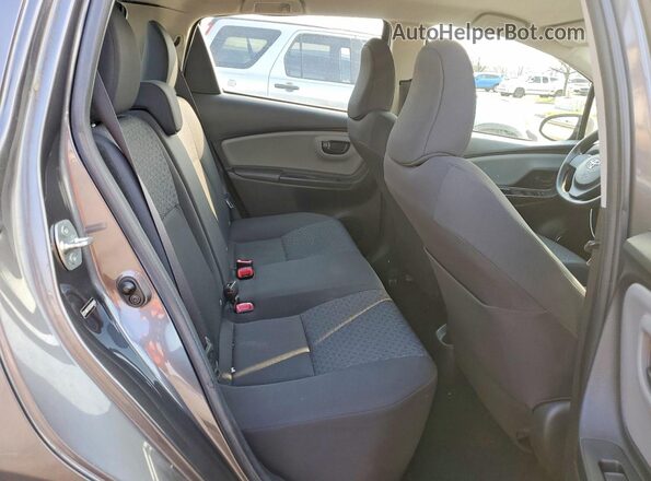 VNKKTUD38GA068635 2016 TOYOTA YARIS Угольный Вид задней части салона