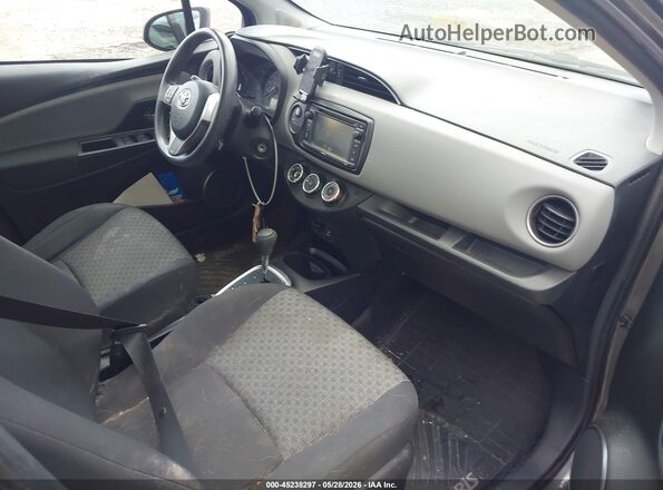 VNKKTUD3XGA064442 2016 TOYOTA YARIS Gray წინა სალონის ხედი