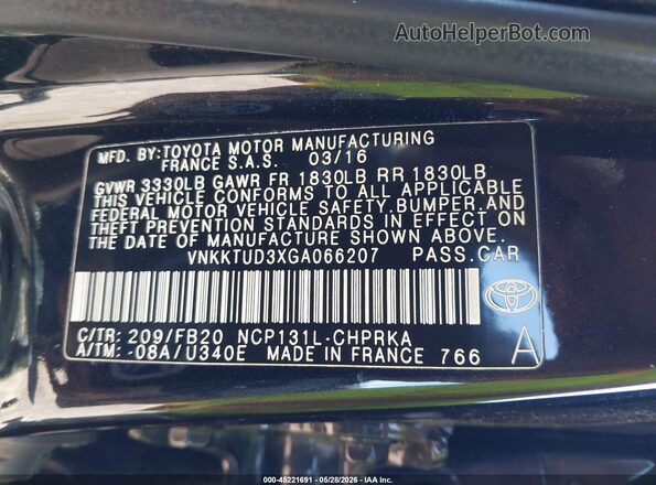 VNKKTUD3XGA066207 2016 TOYOTA YARIS Черный Вид подкапотного пространства