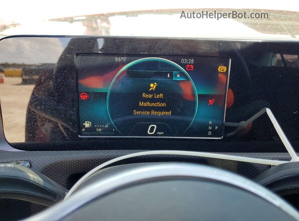 W1K3G4EB0LJ210211 2020 MERCEDES-BENZ A Red Widok zestawu wskaźników