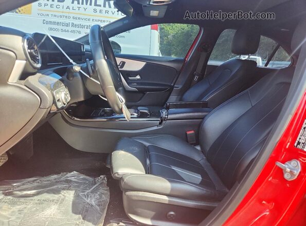 W1K3G4EB1LW047409 2020 MERCEDES-BENZ A Red წინა სალონის ხედი
