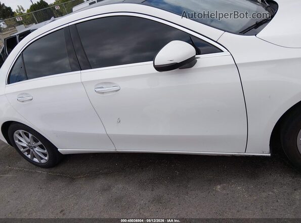 W1K3G4EB2MJ277362 2021 MERCEDES-BENZ A 220 Белый Вид задней части салона