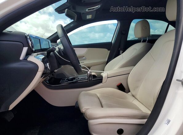 W1K3G4EB3MJ263647 2021 MERCEDES-BENZ A White 