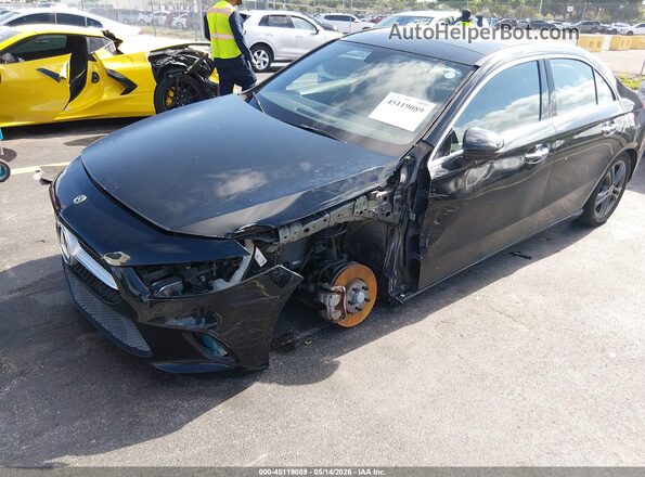 W1K3G4EB5LJ201679 2020 MERCEDES-BENZ A 220 Black Դիմացի տեսք