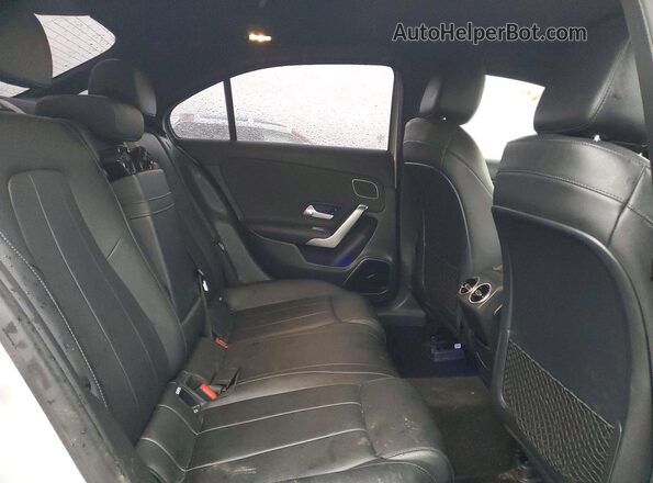 W1K3G4FB2LJ213786 2020 MERCEDES-BENZ A Silver Вид задніх сидінь