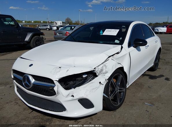 W1K3G4FB6NJ334856 2022 MERCEDES-BENZ A 220 White Առջևի ձախ երեք քառորդ տեսարան