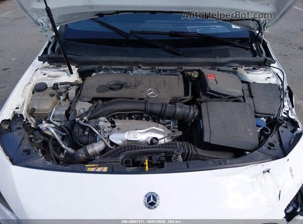 W1K3G4FB6NJ334856 2022 MERCEDES-BENZ A 220 White Հետևի տեսք