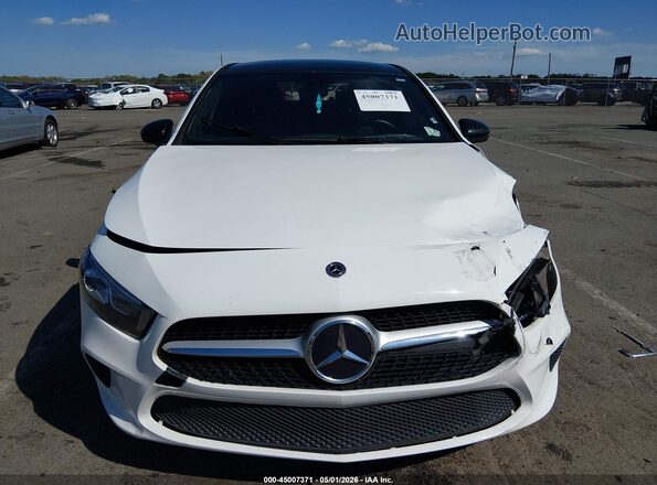 W1K3G4FB6NJ334856 2022 MERCEDES-BENZ A 220 White Դիմացի տեսք
