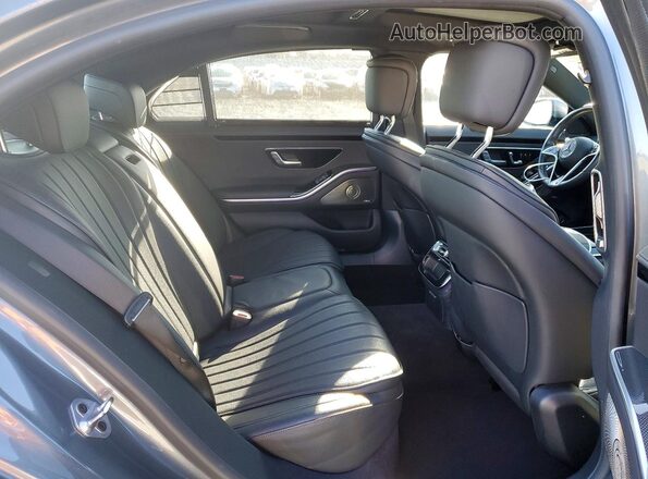 W1K6G6DB0NA120604 2022 MERCEDES-BENZ S Gray Հետևի նստատեղերի տեսք