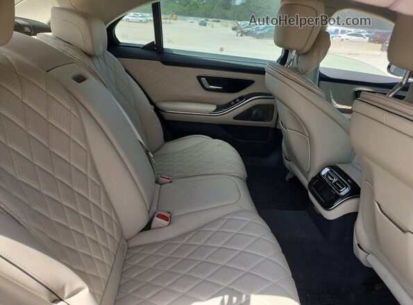 W1K6G6KB4RA288058 2024 MERCEDES-BENZ S White Widok tylnych siedzeń