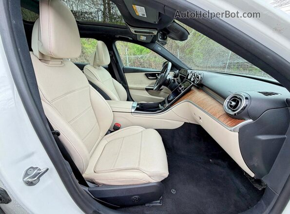 W1KAF4GB8PR084551 2023 MERCEDES-BENZ C Белый 
