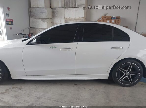 W1KAF4HB3NR050884 2022 MERCEDES-BENZ C-CLASS White 360 interior view