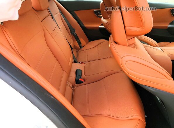 W1KAF4HB3SR286334 2025 MERCEDES-BENZ C White Rear seats view