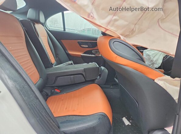 W1KAF4HB7PR147735 2023 MERCEDES-BENZ C Белый 