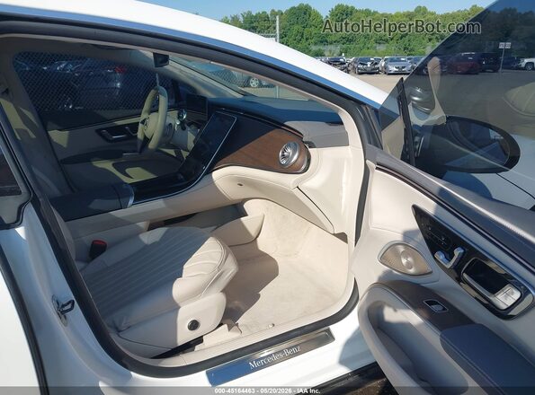 W1KCG2DB0NA003262 2022 MERCEDES-BENZ EQS 450+ White Vista interior delantera
