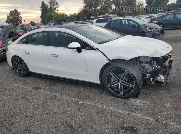 W1KCG2DB2SA050336 2025 MERCEDES-BENZ EQS White Front right