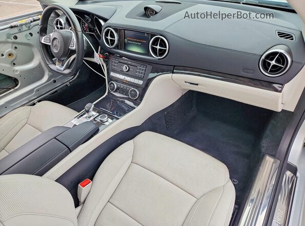 W1KJK6GA2LF061714 2020 MERCEDES-BENZ SL Brown Widok deski rozdzielczej
