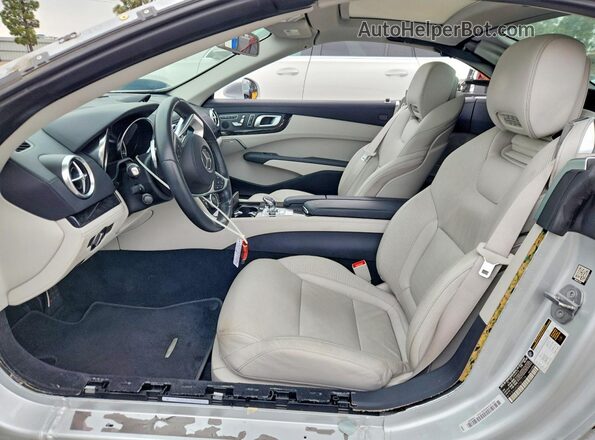 W1KJK6GA2LF061714 2020 MERCEDES-BENZ SL Brown Widok wnętrza z przodu