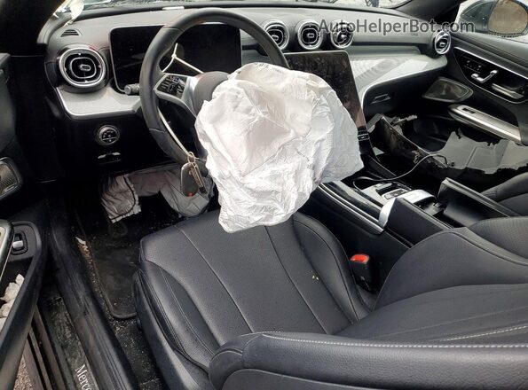 W1KMK4HB9SF056078 2025 MERCEDES-BENZ CLE Black წინა პანელის ხედი