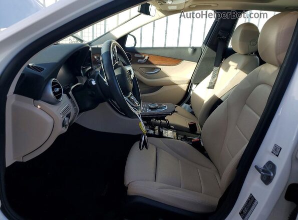 W1KWF8DB2MR620231 2021 MERCEDES-BENZ C Black წინა სალონის ხედი