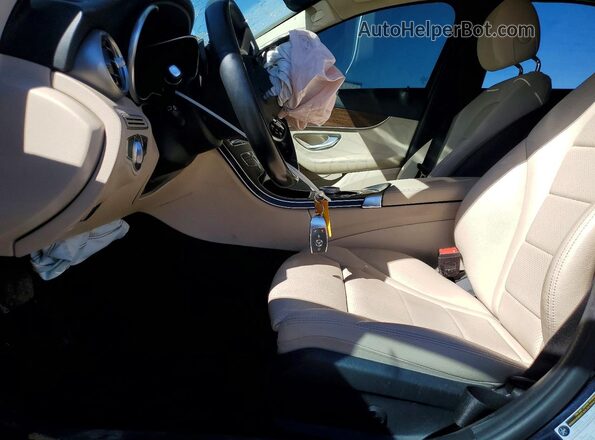 W1KWF8DB4MR631540 2021 MERCEDES-BENZ C Blue Front interior view