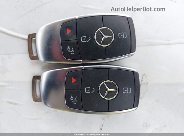 W1KWF8DB5MR639419 2021 MERCEDES-BENZ C-CLASS White Vista del salpicadero