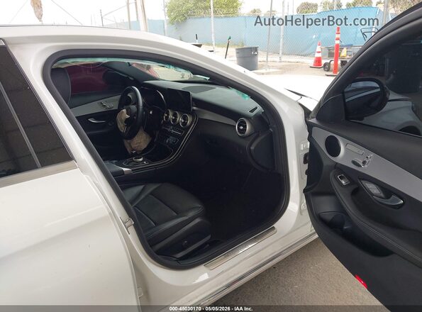 W1KWF8DB5MR639419 2021 MERCEDES-BENZ C-CLASS White Vista interior delantera
