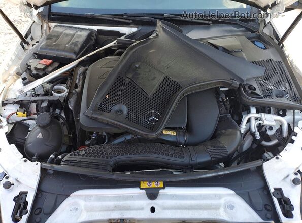 W1KWF8DBXLR578485 2020 MERCEDES-BENZ C White Vista interior trasera