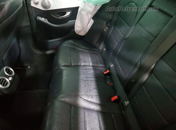 W1KWF8EB4LR597130 2020 MERCEDES-BENZ C Black Հետևի նստատեղերի տեսք