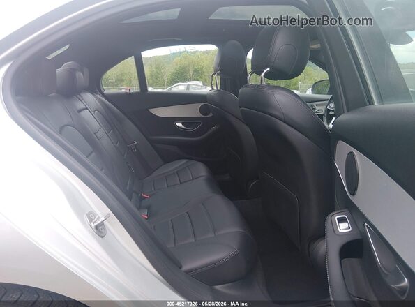 W1KWF8EB9LR588889 2020 MERCEDES-BENZ C-CLASS Silver Widok naklejki z numerem VIN