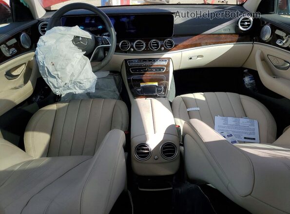 W1KZF8DB4MA878956 2021 MERCEDES-BENZ E Red Widok deski rozdzielczej