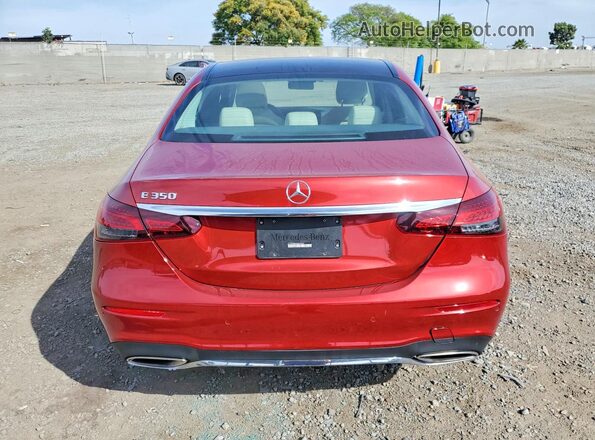 W1KZF8DB4MA878956 2021 MERCEDES-BENZ E Red Widok z tyłu