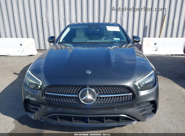 W1KZF8DB7MA946473 2021 MERCEDES-BENZ E-CLASS Gray Widok z przodu