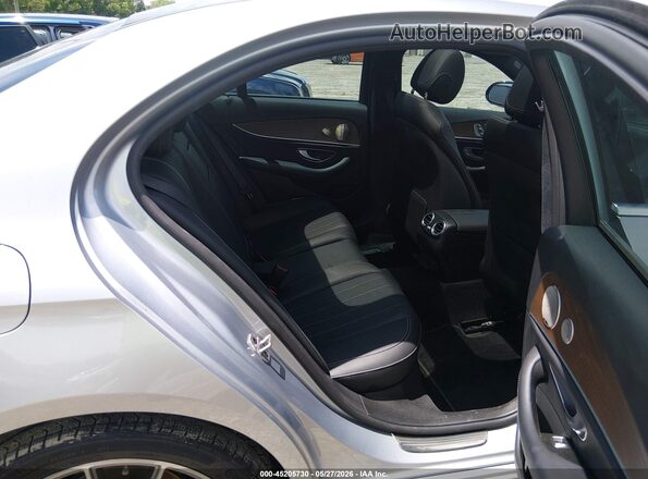 W1KZF8DB9NB069769 2022 MERCEDES-BENZ E-CLASS Silver VIN կոդի պիտակի տեսք
