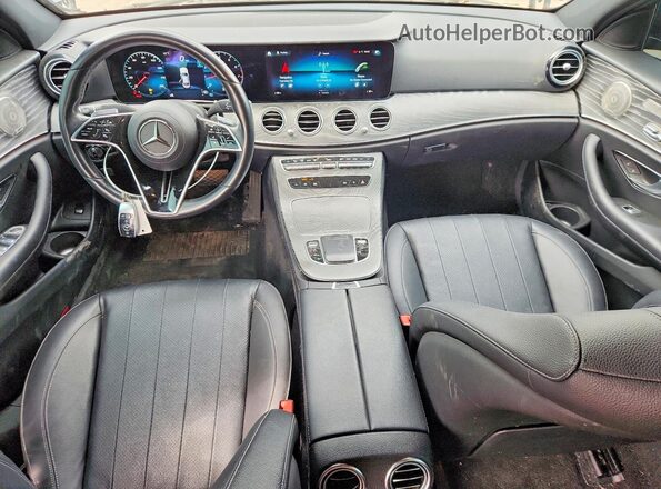 W1KZF8EB9MA933433 2021 MERCEDES-BENZ E Black Widok deski rozdzielczej