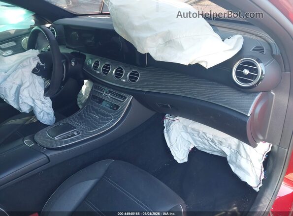 W1KZF8KB5MA982021 2021 MERCEDES-BENZ AMG E 63 Red Вид салону спереду
