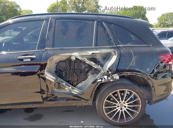 W1N0G8DB4NV374295 2022 MERCEDES-BENZ GLC 300 Black Вид спереду