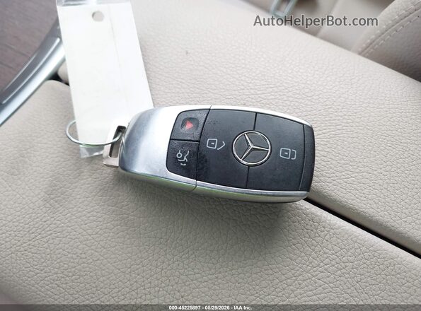 W1N0G8DB9LF808833 2020 MERCEDES-BENZ GLC 300 White Вид панелі приладів