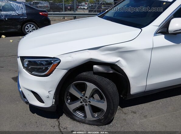 W1N0G8DBXMV272319 2021 MERCEDES-BENZ GLC 300 White Front view