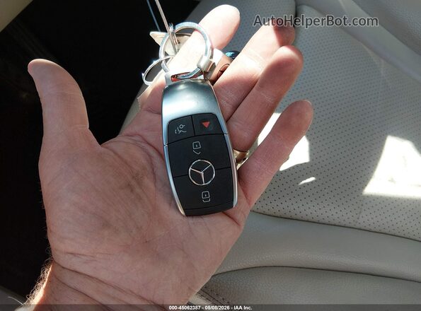 W1N0G8EB2LF823527 2020 MERCEDES-BENZ GLC 300 Black 
