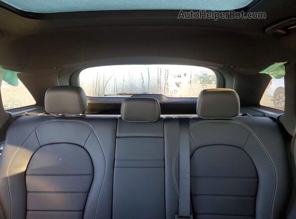 W1N0G8EB2NV374567 2022 MERCEDES-BENZ GLC-CLASS Black Widok tylnych siedzeń