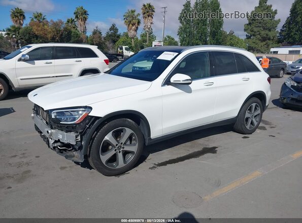 W1N0G8EB3MF869725 2021 MERCEDES-BENZ GLC 300 Белый Передняя левая четверть